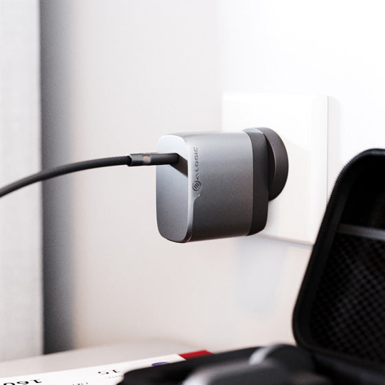 1X67 Rapid Power 67W Multi-Country Travel GaN Charger