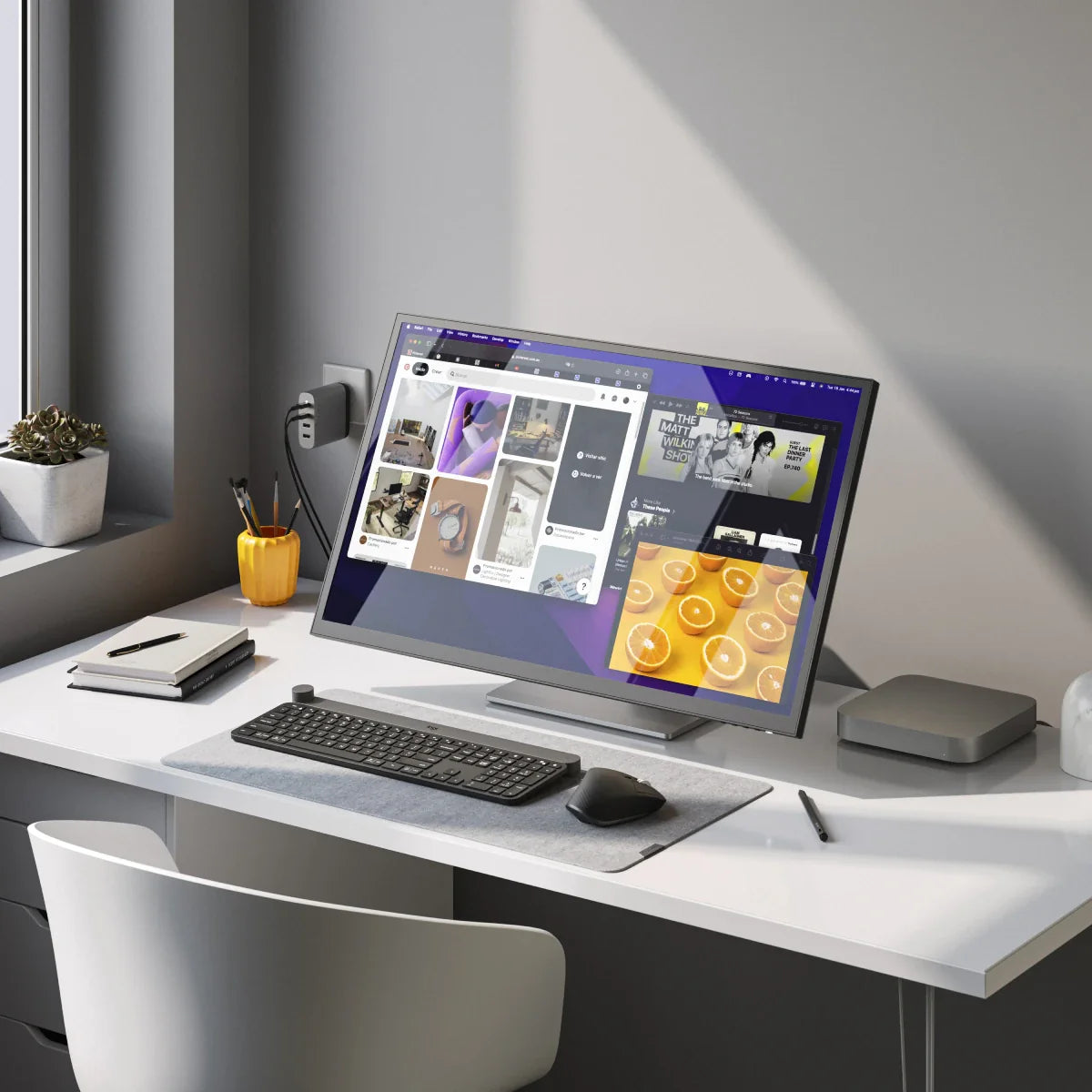 Clarity Fold Touch 32" 4K UHD Monitor with 65W Power Delivery, Webcam, Touchscreen & Fold Stand + Dual 4K Universal Docking Station - DisplayPort Edition