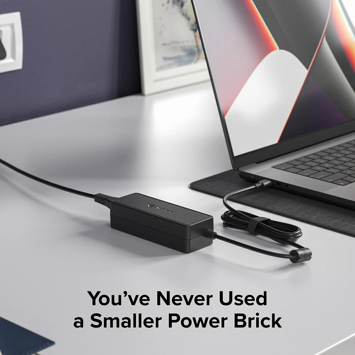 DV4 Universal Quad Display Docking Station with 100W Power Delivery - Power Adapter Included