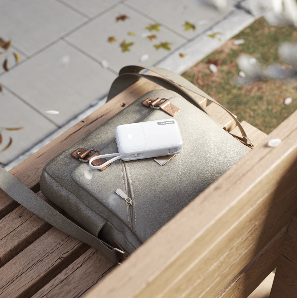 Tandem20_000mAhPowerBank_White_5