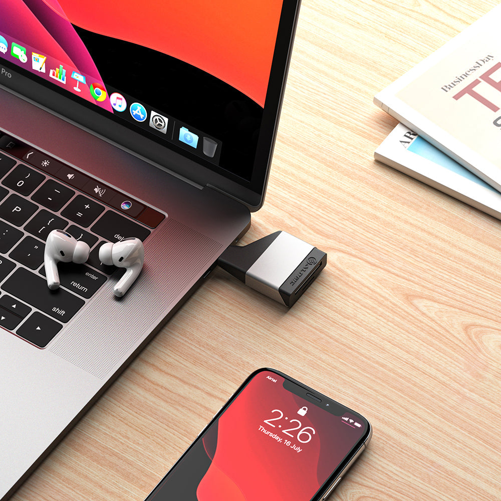 Ultra Mini USB-C to SD and Micro SD card reader Adapter
